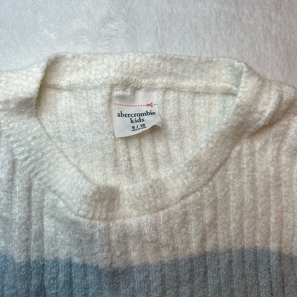 Abercrombie Kids Buttery Soft Striped Sweaters 9/10 - Picture 6 of 10